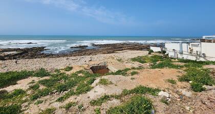 2-bedrooms apartment in Casablanca within 5 min walking distance from the beach.