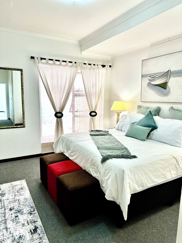 3 bedrooms, iron/ironing board, free WiFi, bed sheets