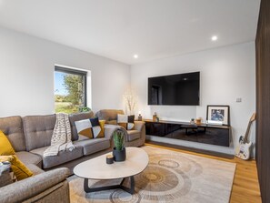 TV connectée, cheminée