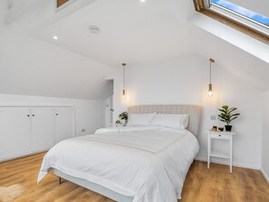 2 chambres, fer et planche à repasser, Wi-Fi gratuit, draps fournis
