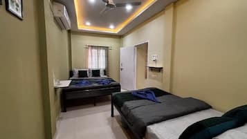 Triple Room, Balcony, Garden View | Free WiFi