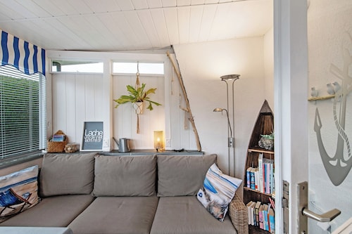 Ferienhaus 'Ruheoase' Kummerower See mit Privatem Garten- 300m zum Hafen