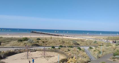 appartement face mer pour 2 personnes au 2 etages sans ascenceur.