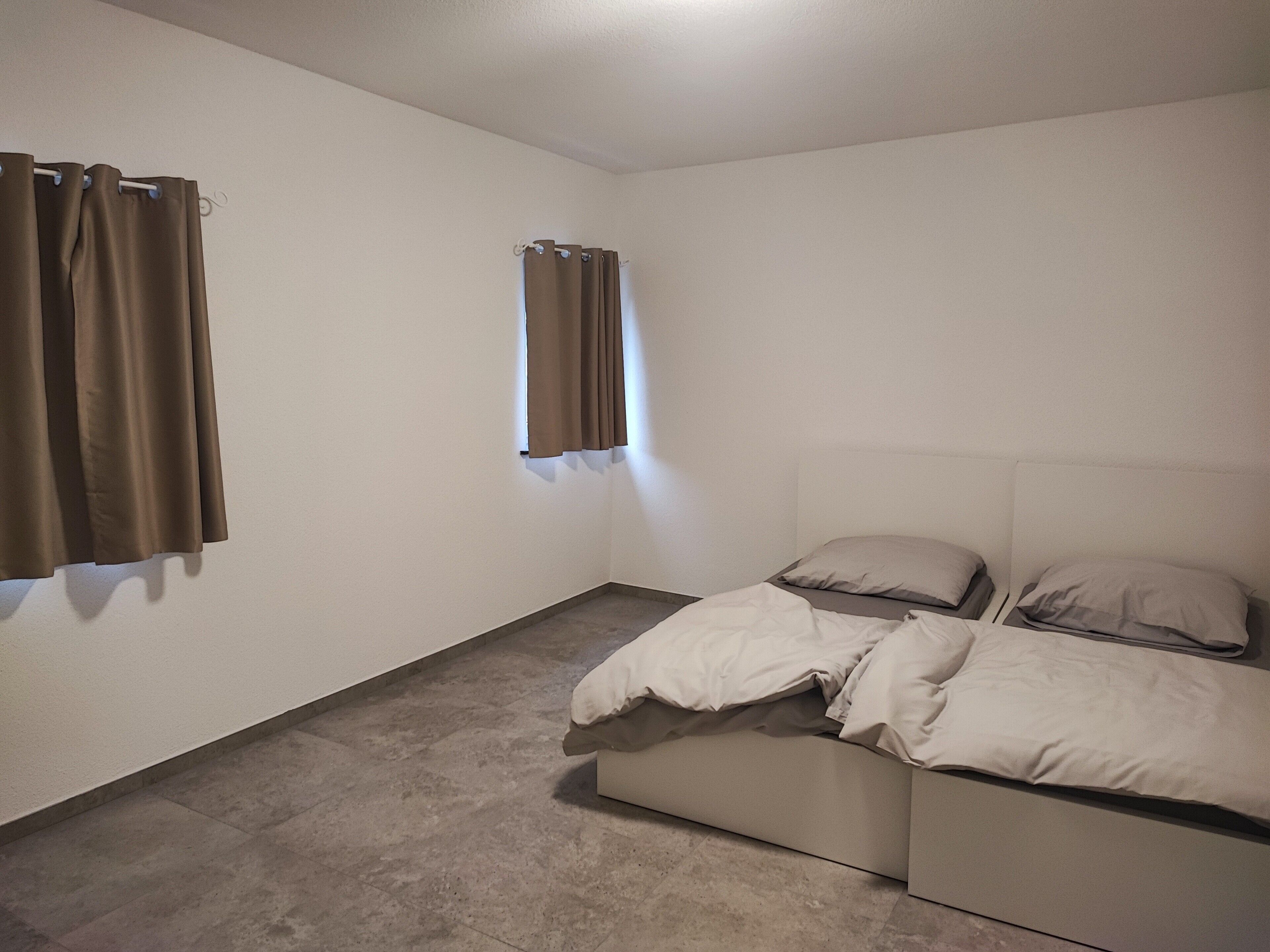 2 quartos, Wi-Fi de cortesia, roupa de cama