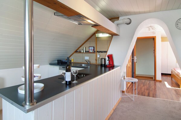 Refrigerador, horno, placa de cocina, lavavajillas