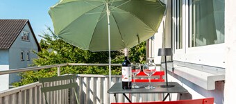 Apartment 'Mit 66qm' with Shared Garden, Balcony and Wi-Fi