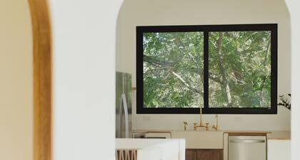 Golf Cart Included ~ Mediterranean/Moroccan Design ~ 5’ Beach~ Salt-Water Pool