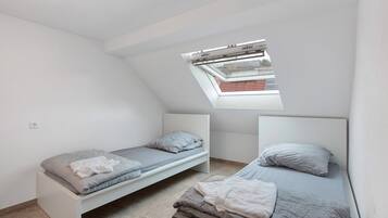 2 bedrooms, free WiFi, bed sheets