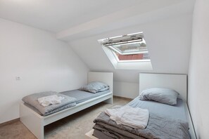 2 quartos, Wi-Fi de cortesia, roupa de cama