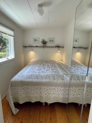 3 chambres, fer et planche à repasser, Wi-Fi gratuit