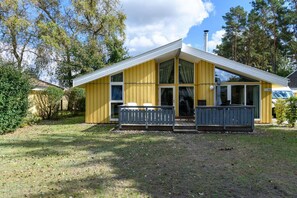 Exterior - Ferienhaus mit Sauna im Ferienpark Mirow (Granzow)