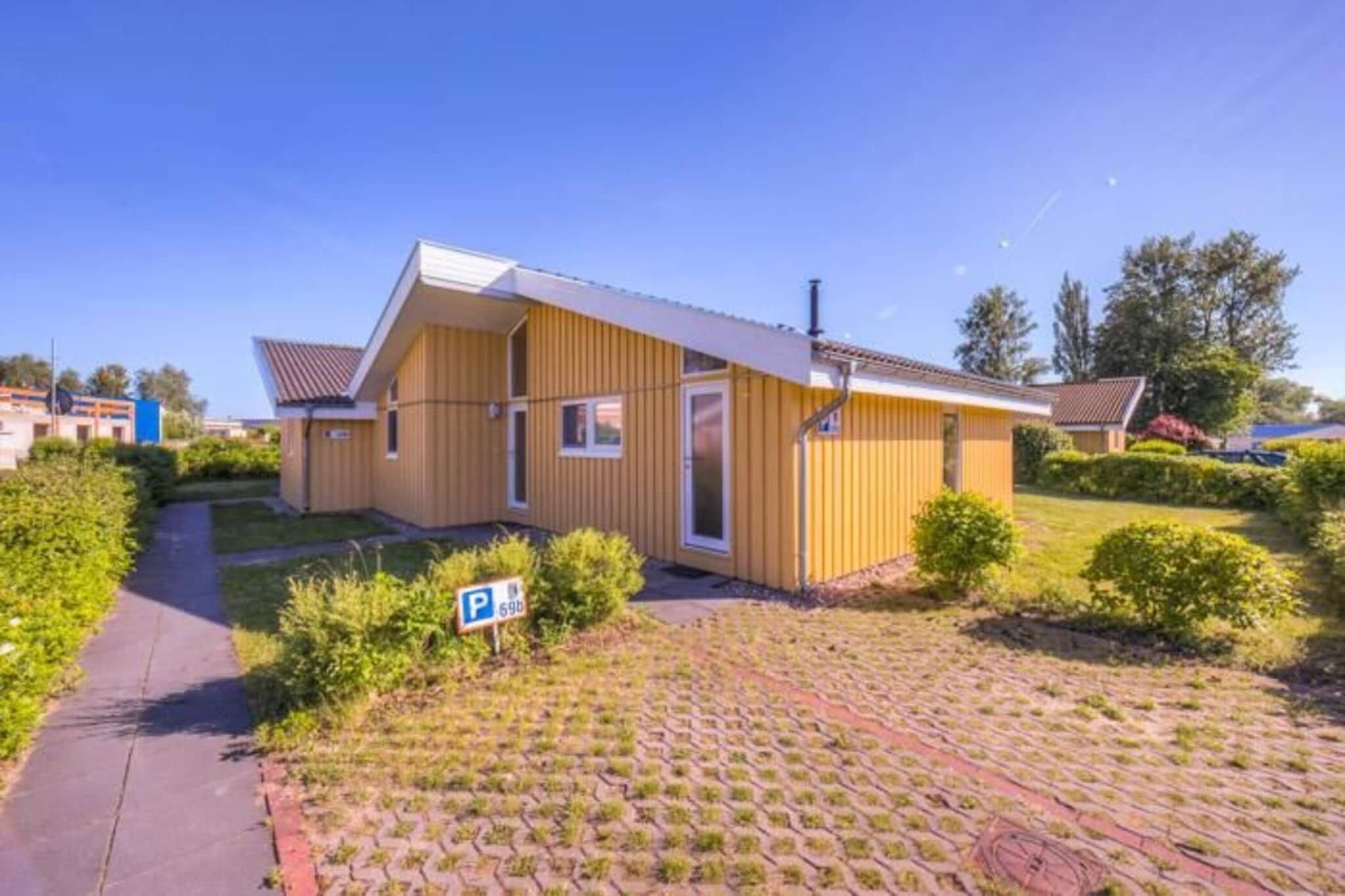 Außenseite Ferienhaus [Sommer]