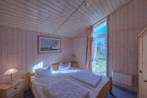 2 makuuhuonetta, vauvan matkasänky, ilmainen Wi-Fi