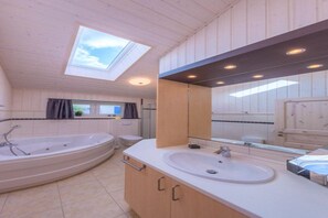 Shower, jetted bath