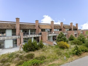 Esterni