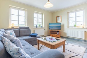 Unclassified image, 5 of 25, button