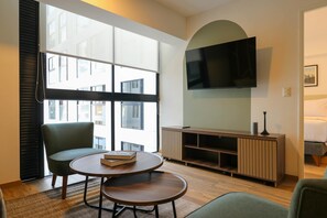 Télévision, espaces bureaux