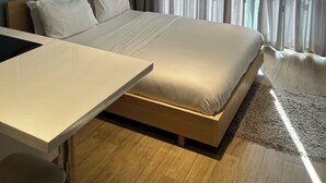 Uklassifisert bilde, 5 av 16, knapp