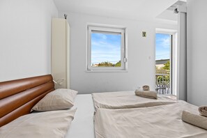 4 chambres, accès au Wi-Fi (inclus), literie fournie