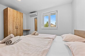 4 chambres, Wi-Fi gratuit, draps fournis