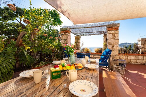 CASA ROSALIE VI4442 By Riviera Holiday Homes