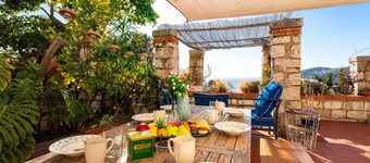 CASA ROSALIE VI4442 By Riviera Holiday Homes