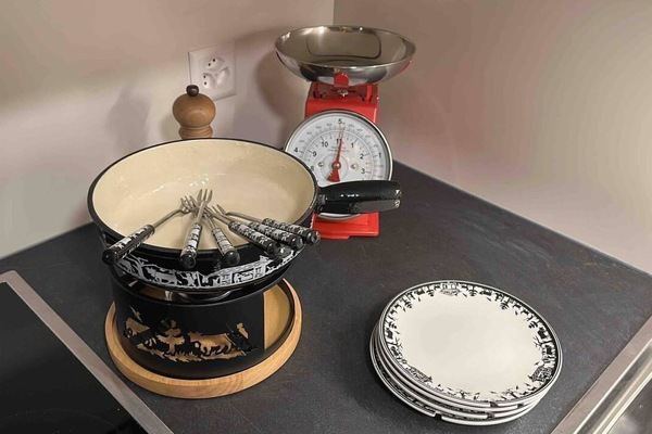 Geschirr, Servierware, Dishware, Teller, Porzellan, Küchengerät, Essen