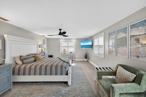 Family House | Premium bedding, iron/ironing board, WiFi (free), bed sheets