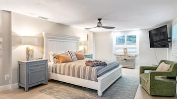 Kamar Klasik | Seprai premium, setrika/meja setrika, dan tempat tidur bayi