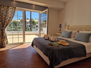 3 bedrooms, travel cot, free WiFi