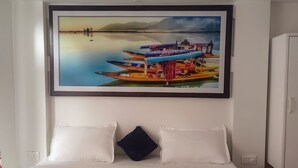 Habitación doble, balcón | Escritorio y wifi gratis 