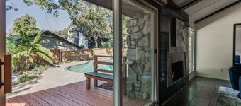 Luxury 5-Bed Heated Pool Oasis