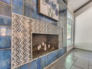 Interior - Luxury 5-Bed Heated Pool Oasis (Tulsa)