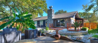 Luxury 5-Bed Heated Pool Oasis