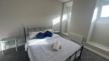 2 bedrooms, bed sheets