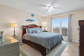 4 soverom, strykejern/-brett, wi-fi (inkludert) og sengetøy