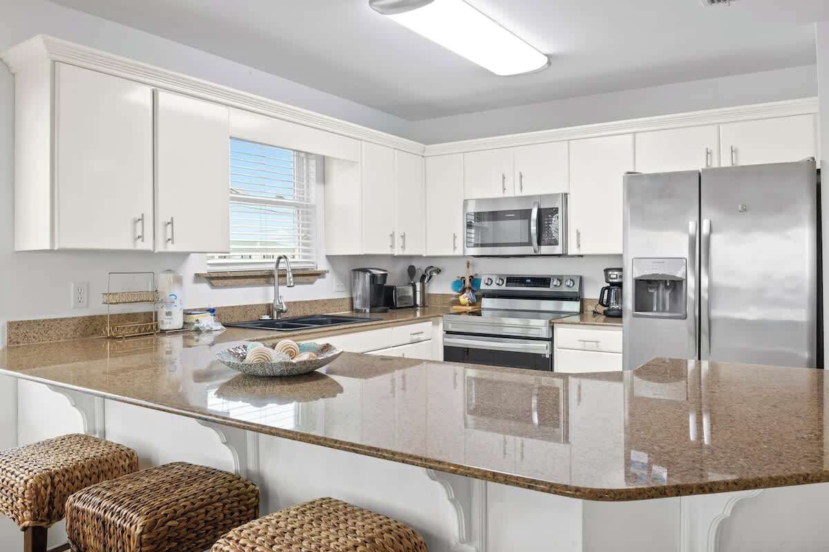 冰箱、微波炉、烤箱、炉灶