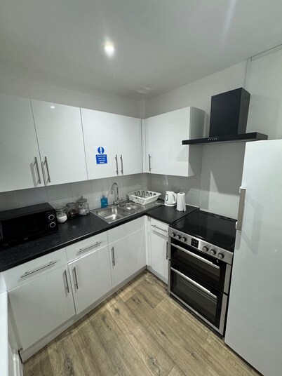 City Centre Ensuite Rooms--Landmark-Close to Docks/Stadium