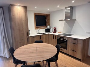 Fridge, microwave, dishwasher