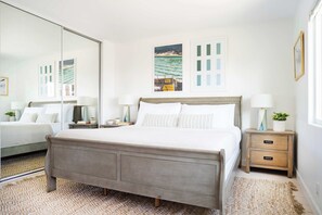 9 Schlafzimmer, Bügeleisen/Bügelbrett, Reisekinderbett, WLAN