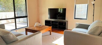 Newly renovated, 3 bedroom, pet friendly unit.