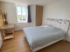 6 soverom, wi-fi (inkludert) og sengetøy