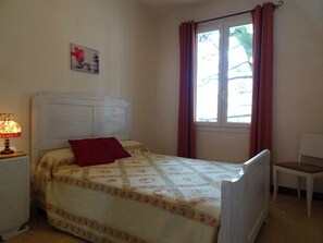 2 bedrooms