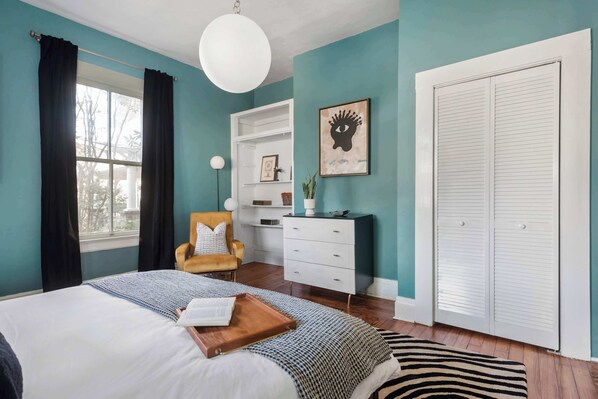 3 bedrooms, desk, iron/ironing board, WiFi