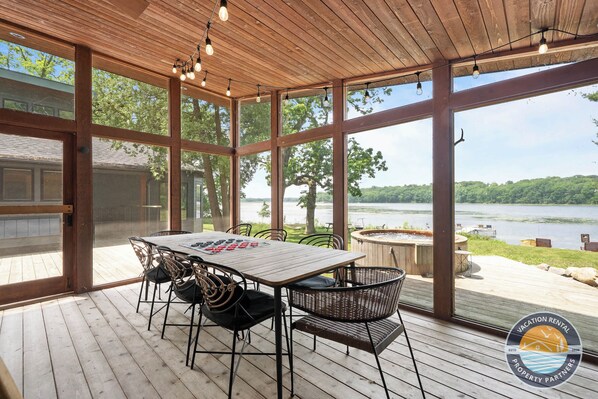 تناول الطعام