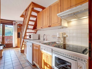 Fridge, microwave, dishwasher - La Clusaz: Cozy apartment for 4 - Pets allowed (La Clusaz)