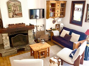 TV, fireplace - 2 Rooms + Mountain Corner, Fireplace, Parking, Wi-Fi - 4 Pers. (Le Monêtier-les-Bains)