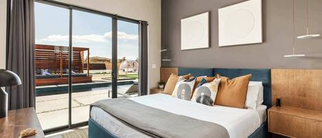 6 habitaciones, tabla de planchar con plancha, cuna de viaje y wifi