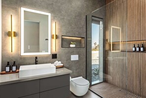 Shower, hair dryer, towels, shampoo - 16+ Guest- 2Pool/Spas-6 KingBeds (Joshua Tree)