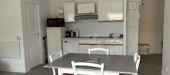 Saint-Palais: 3-star T2, near beach, south terrace, parking, A/C, Wifi